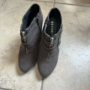 Report Gray Ankle Booties
